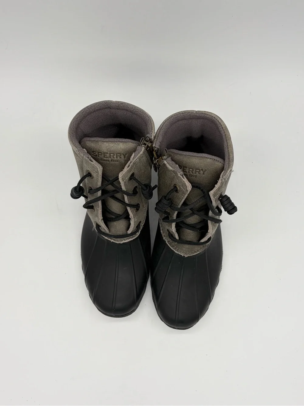 Sperry Women's Two-Tone Gray and Black Duck Boots